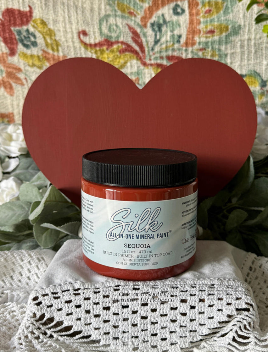 Dixie Belle “Sequoia” Silk Paint