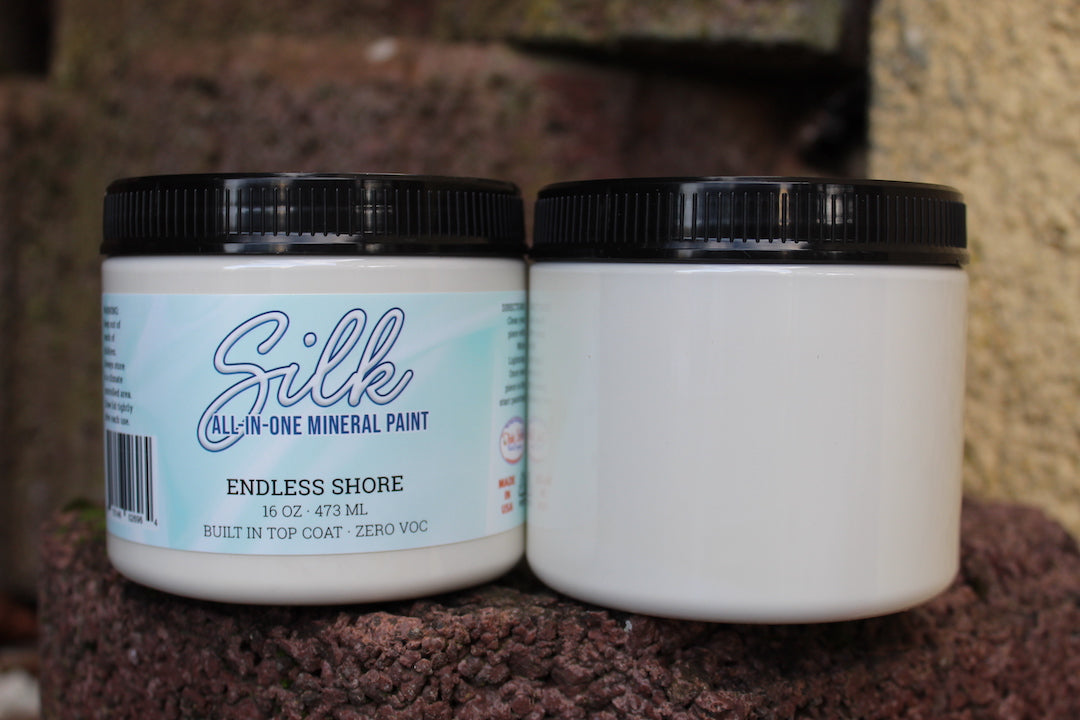 Dixie Belle “Endless Shore” Silk Paint