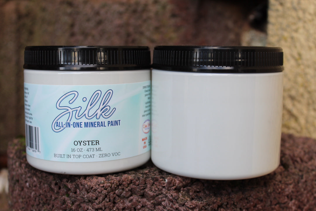 Dixie Belle “Oyster” Silk Paint