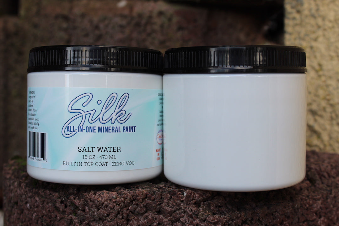 Dixie Belle “Salt Water” Silk Paint