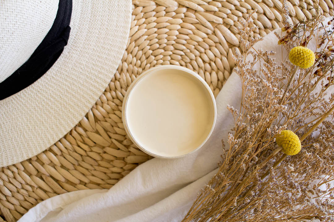 Dixie Belle “Sand Castle” Silk Paint