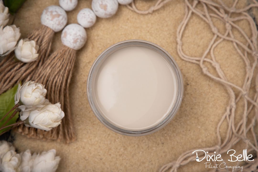 Dixie Belle "Sand Bar" Chalk Mineral Paint
