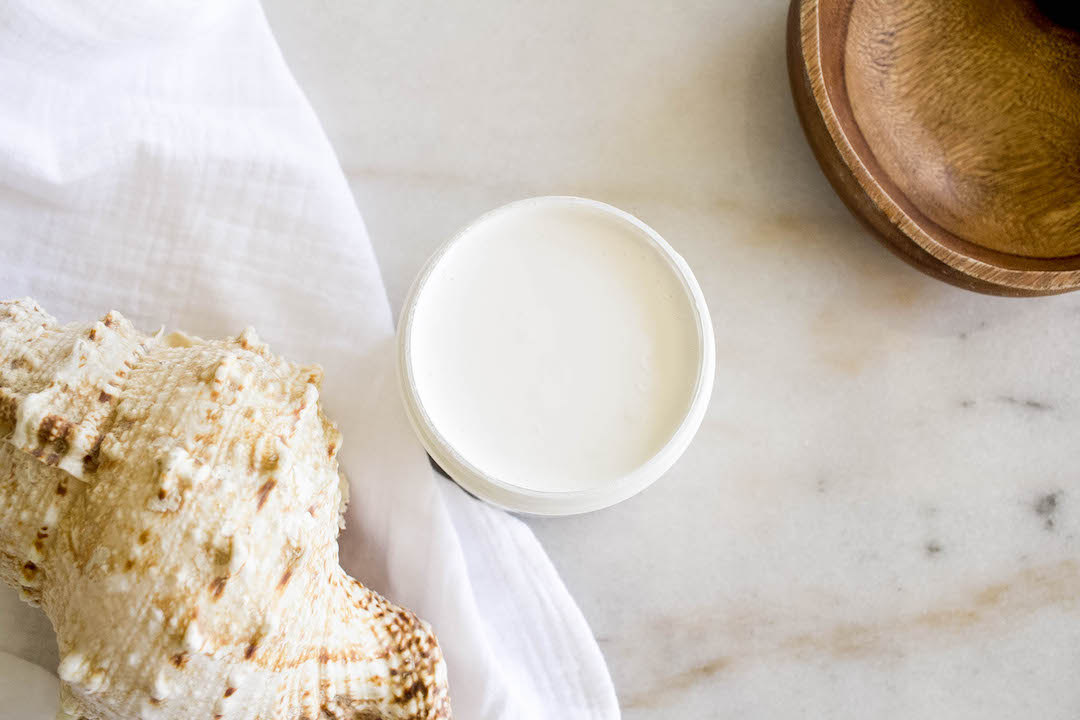 Dixie Belle “Whitecap” Silk Paint