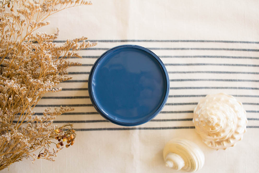 Dixie Belle “Cape Current” Silk Paint