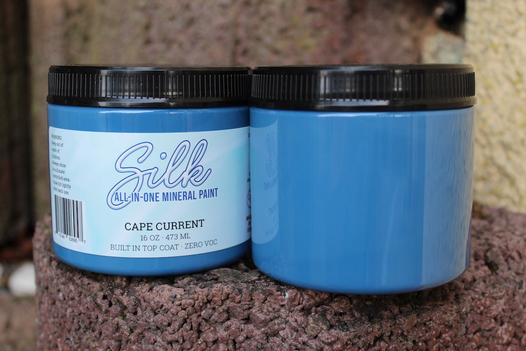 Dixie Belle “Cape Current” Silk Paint